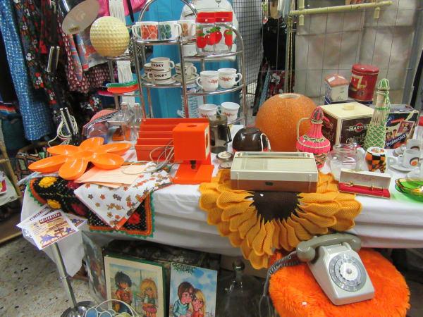 Décoration vintage et objets anciens de brocante