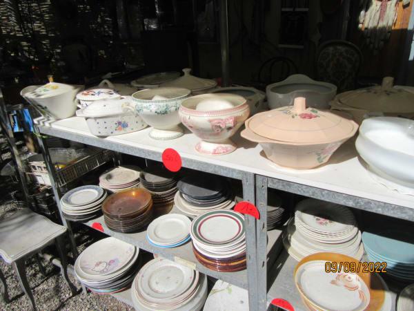 Vaisselle ancienne — porcelaine, faïence et arts de la table